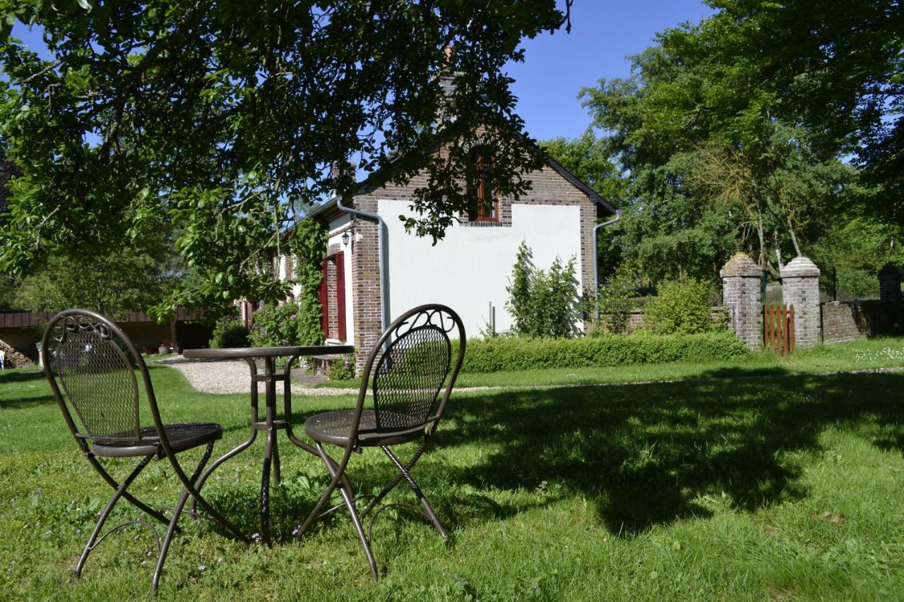 La Grenouillere Hotel Portes  Buitenkant foto