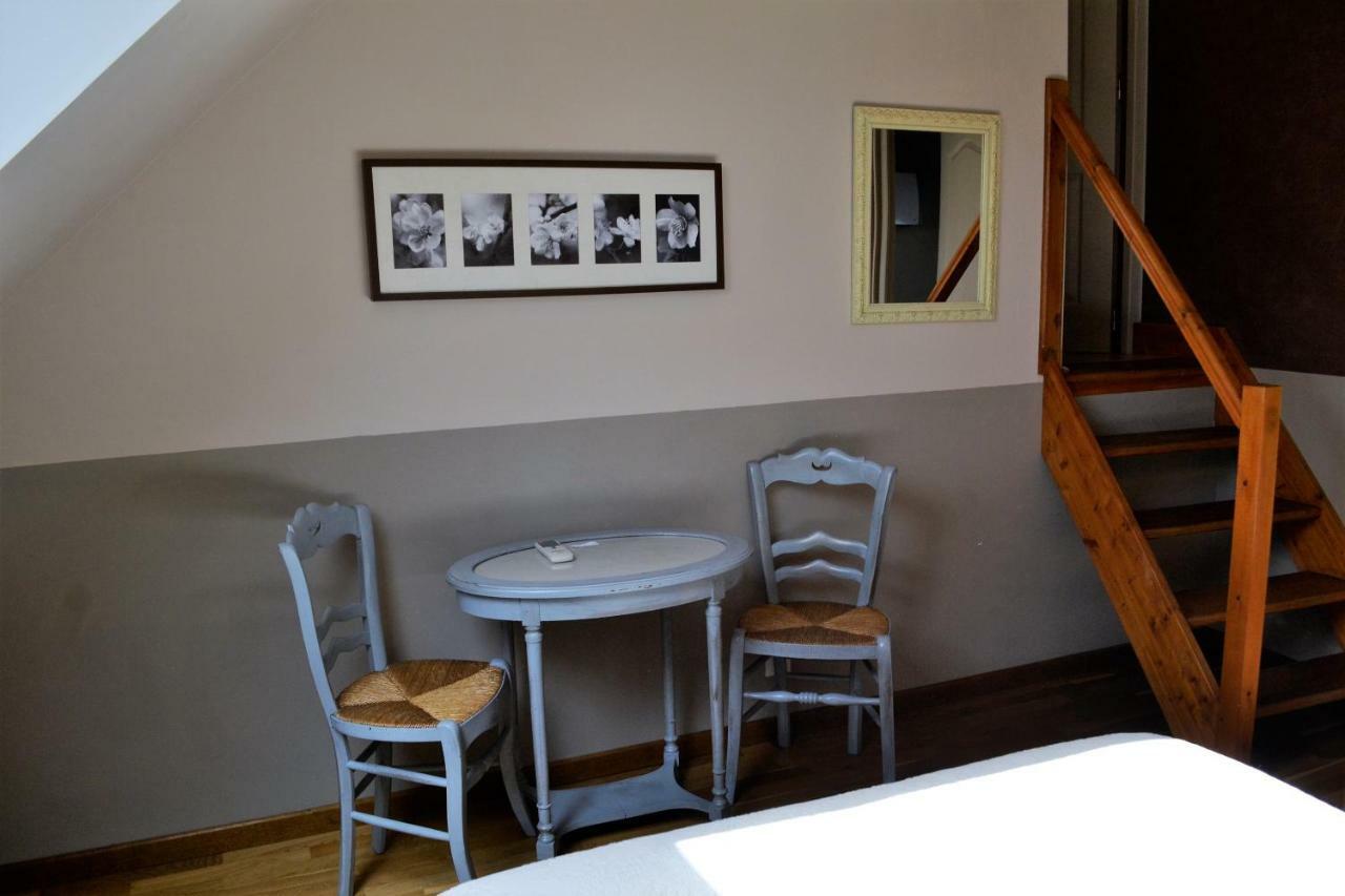La Grenouillere Hotel Portes  Buitenkant foto